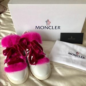 MONCLER Victoire sneakers white / fuchsia pink